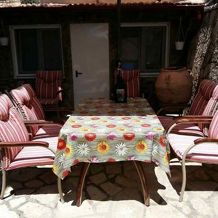Kristallia Rooms Monasztiráki Kültér fotó