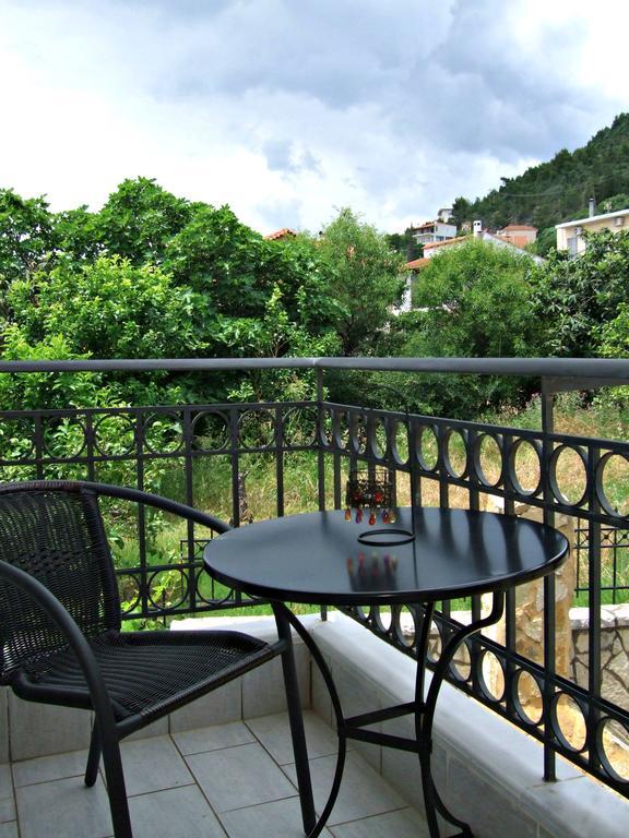 Kristallia Rooms Monasztiráki Kültér fotó