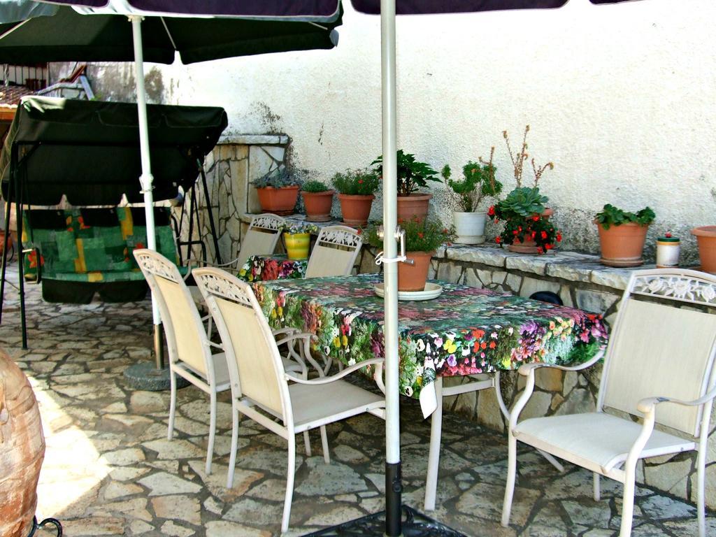 Kristallia Rooms Monasztiráki Kültér fotó
